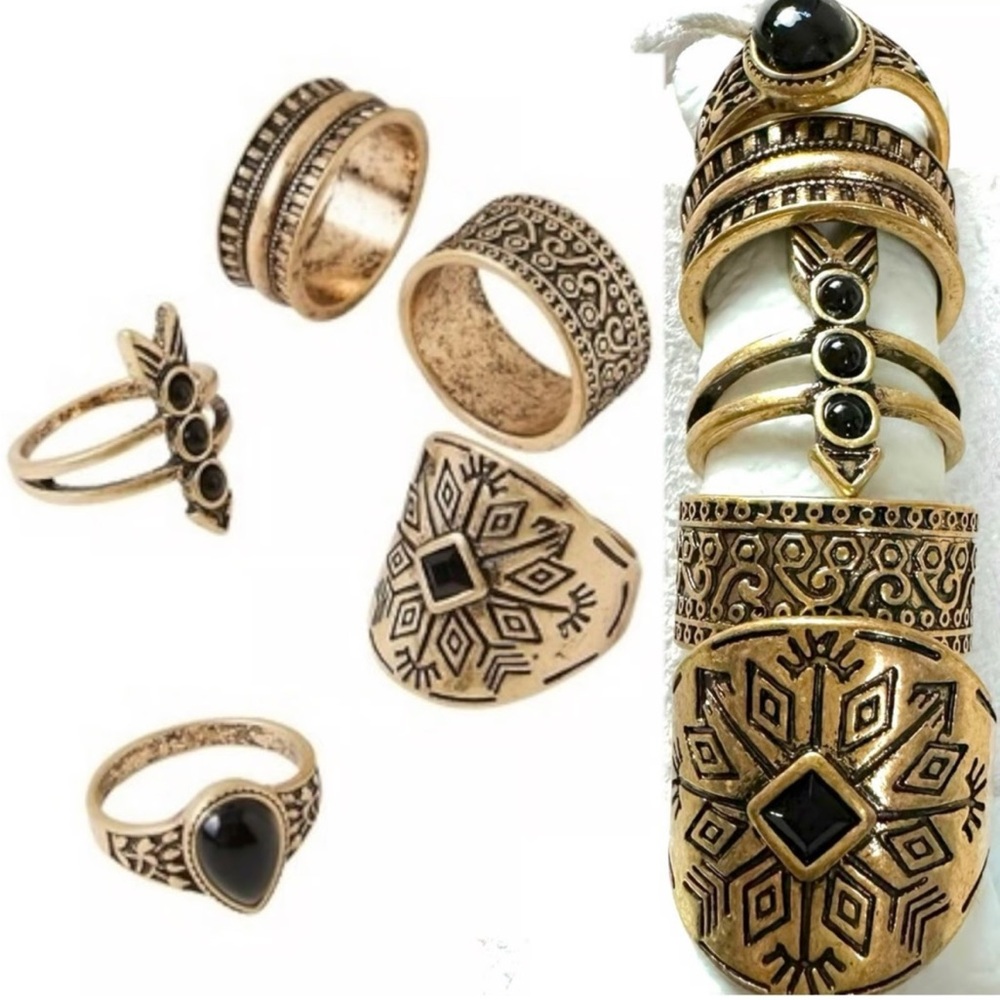 NWT Free People Count Your Lucky Style Antique Gold Onyx Ring Set